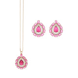 Conjunto Colar e Brincos Cravejado com Zircônias Cor Rosa Banhado Ouro 18K Isla Galerias